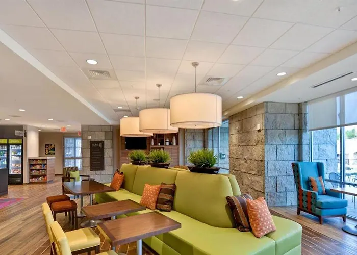 Home2 By Hilton Hanes Mall 3*