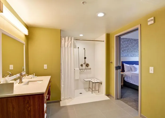 Home2 By Hilton Hanes Mall 3*