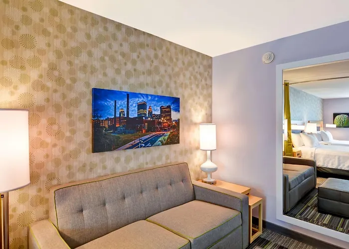 Hotel Home2 By Hilton Hanes Mall 3*